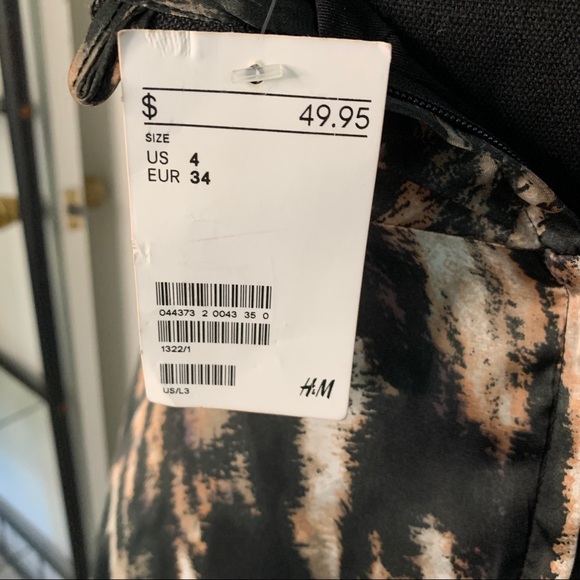 NWT H&M Animal Print Halter Maxi Dress SIZE 4 - Picture 5 of 10